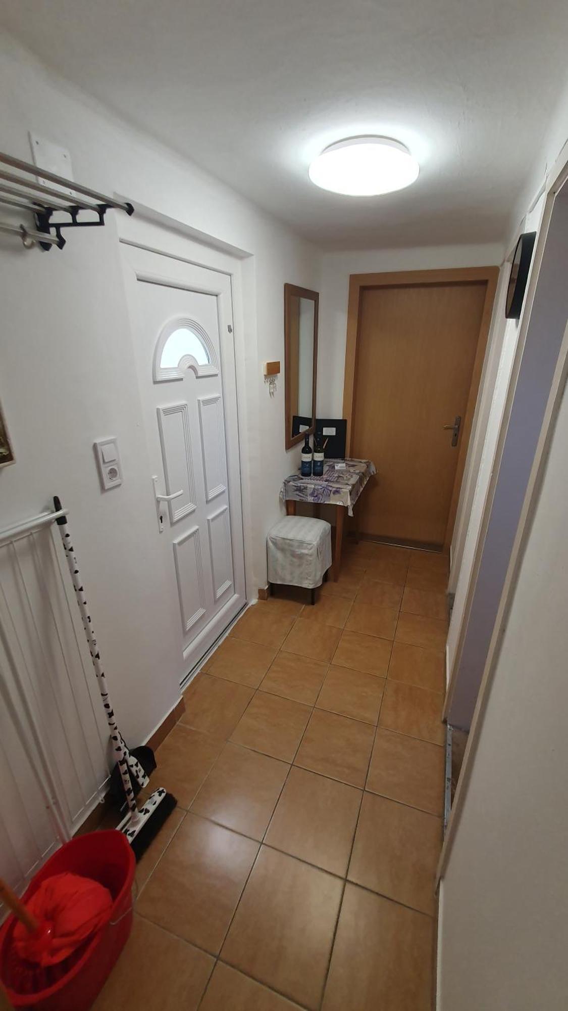 Berbe Apartman بالاتوليلّي الغرفة الصورة