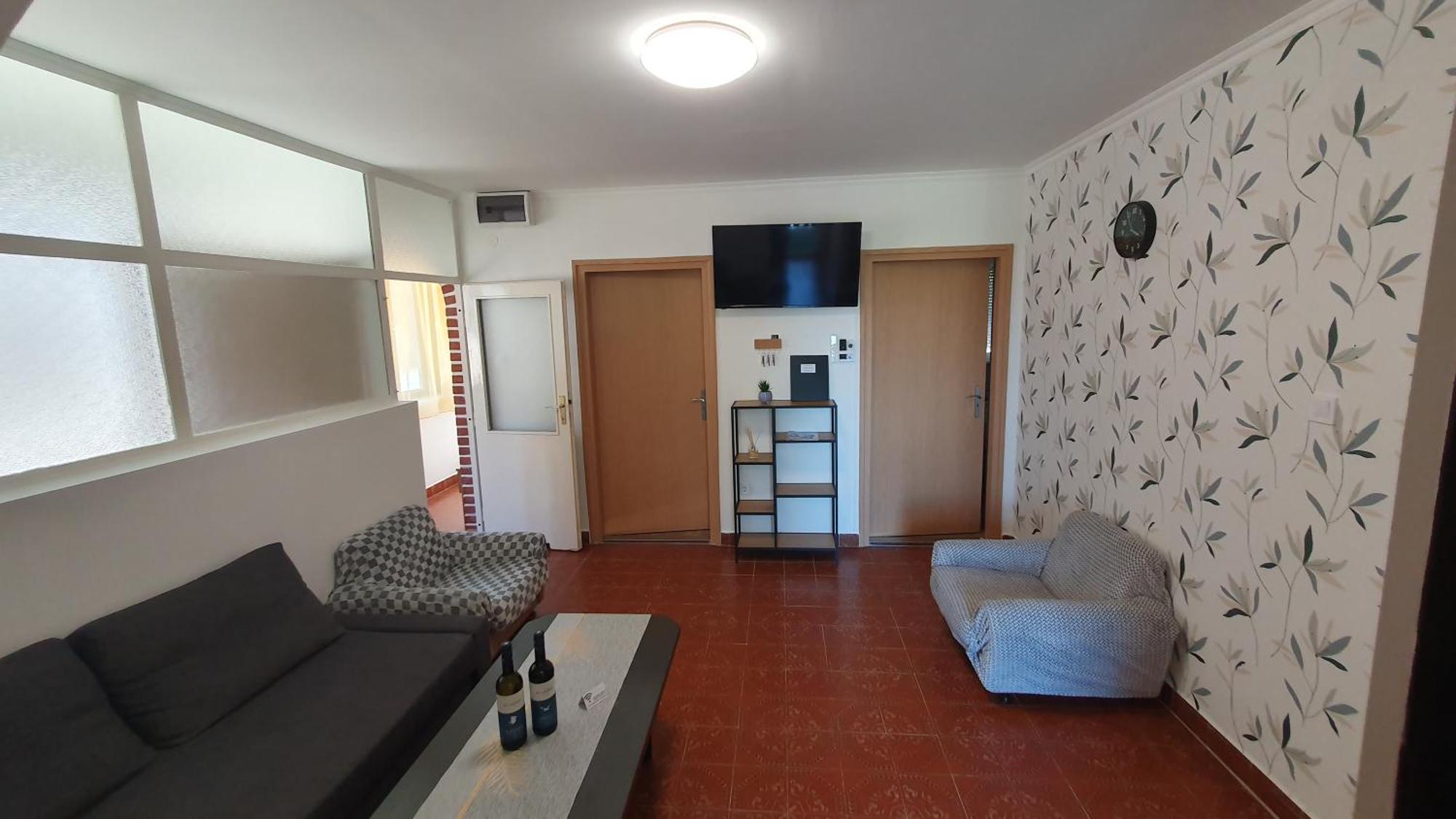 Berbe Apartman بالاتوليلّي المظهر الخارجي الصورة
